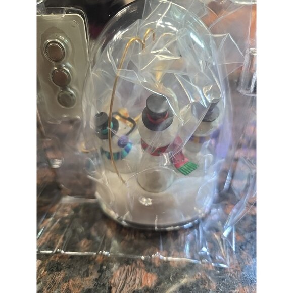 2009 Hallmark MAGIC Christmas Ornament Snowman Band New In Box - Picture 3 of 3